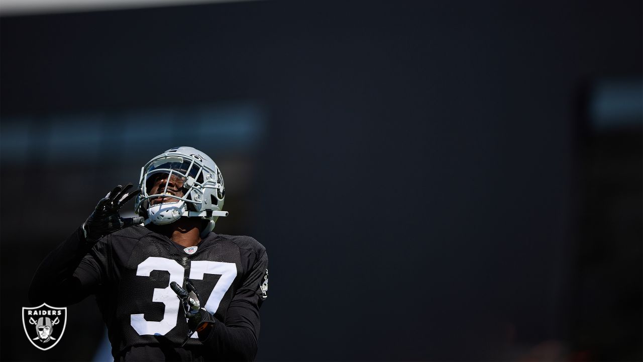 Raiders at 49ers: How to watch the Silver and Black's final