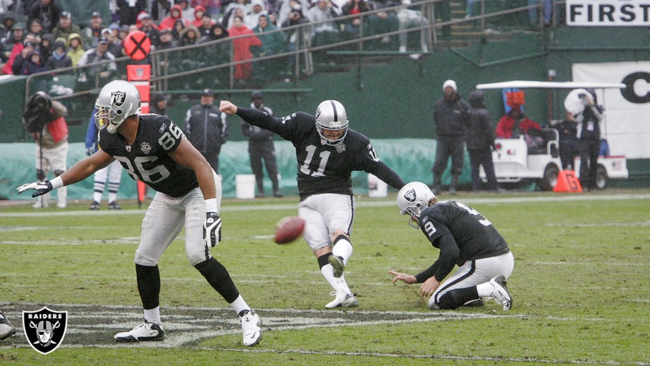 Raiders put kicker Sebastian Janikowski on injured reserve - ABC7 San  Francisco