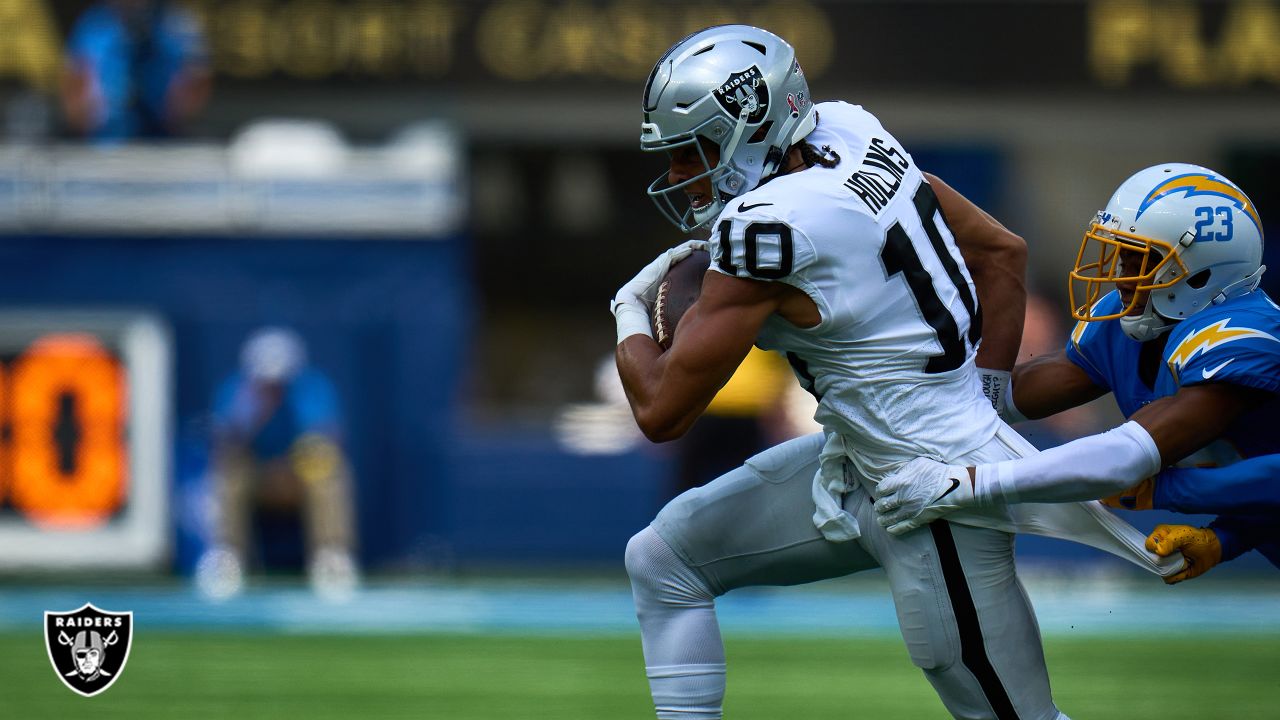 Las Vegas Raiders wide receiver Mack Hollins (10) runs the ball against the  Indianapolis Colts during an NFL football game, Sunday, Nov. 13, 2022, in Las  Vegas. (AP Photo/Matt York Stock Photo - Alamy