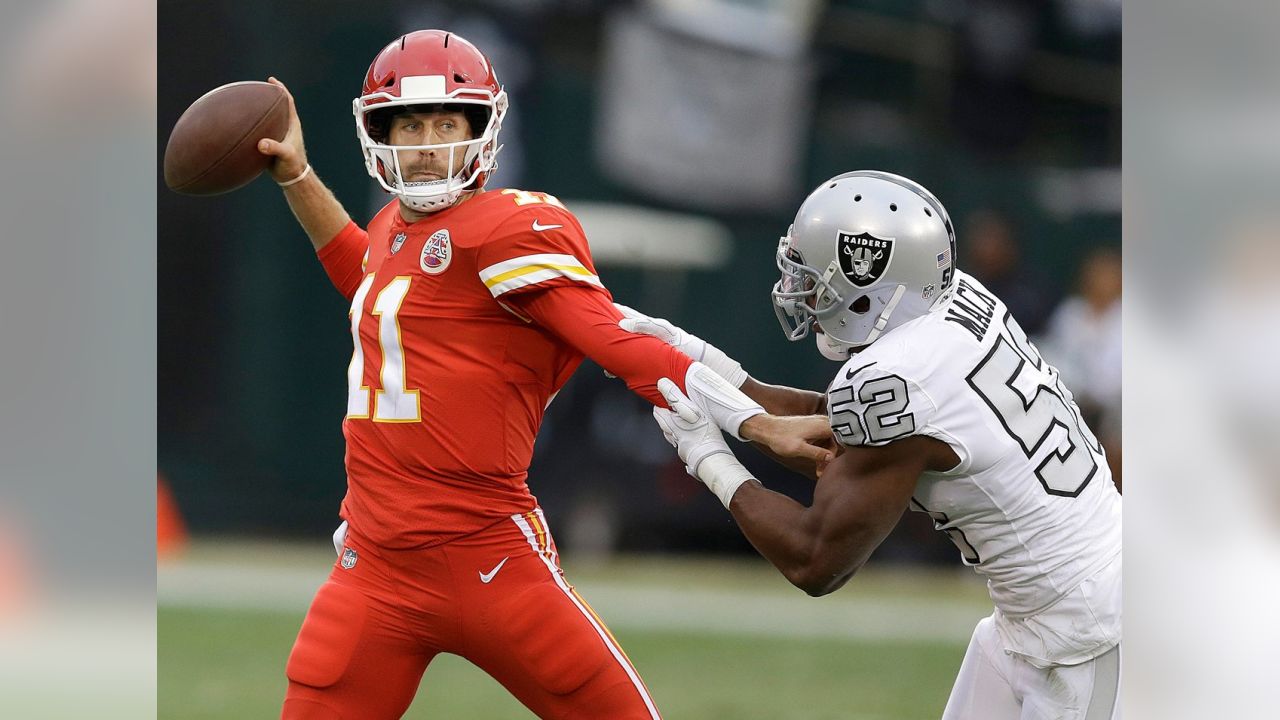 Raiders beat Chiefs Picture #127381531