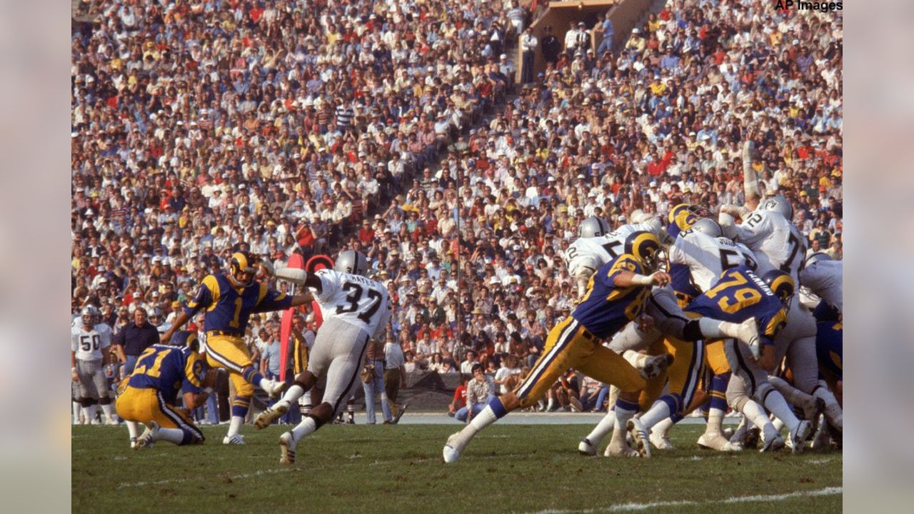 RAIDERS-RAMS RIVALRY IN PICTURES