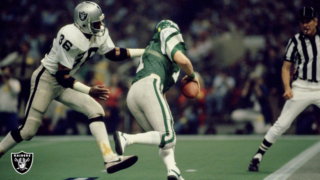 Remember when the Eagles played the Raiders in Super Bowl XV