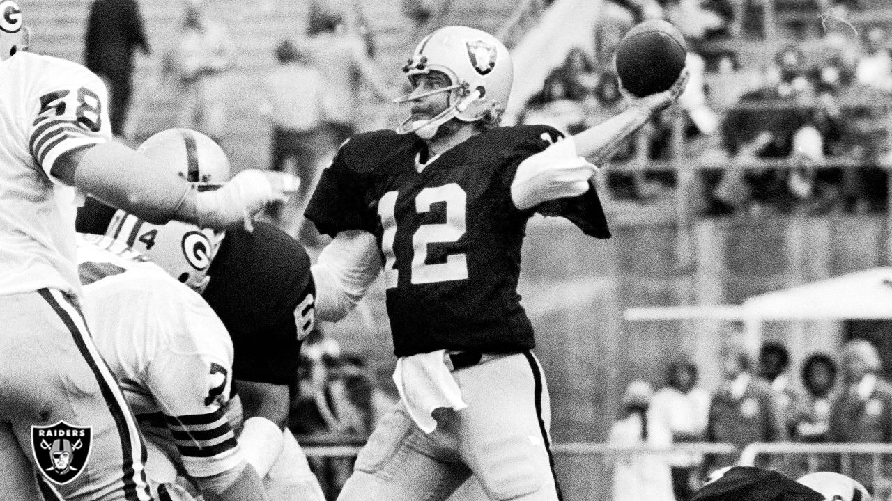 NFL Passing Leaders: All-Time Touchdowns 