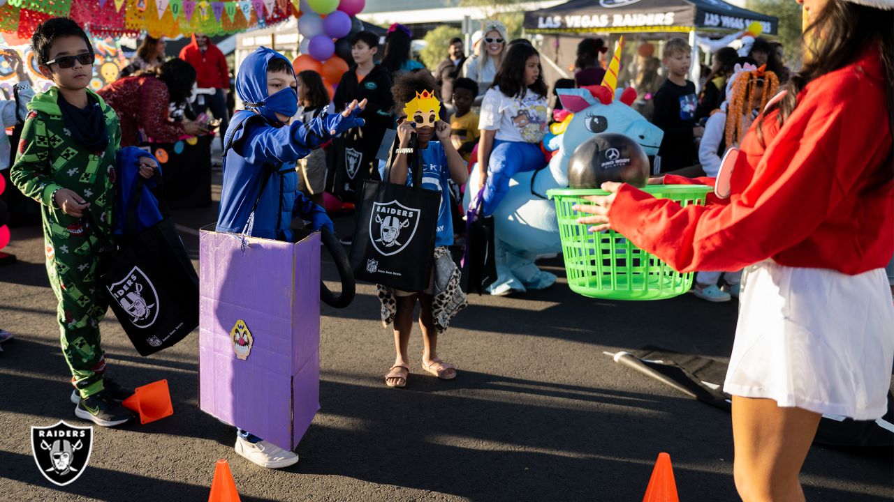 Raiders host Boys & Girls Club members for 'Tent or Treat