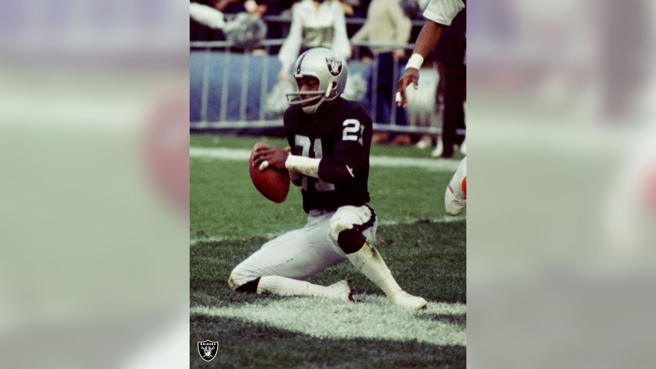 Fred Biletnikoff & Cliff Branch Photo Picture OAKLAND RAIDERS -   Hong  Kong