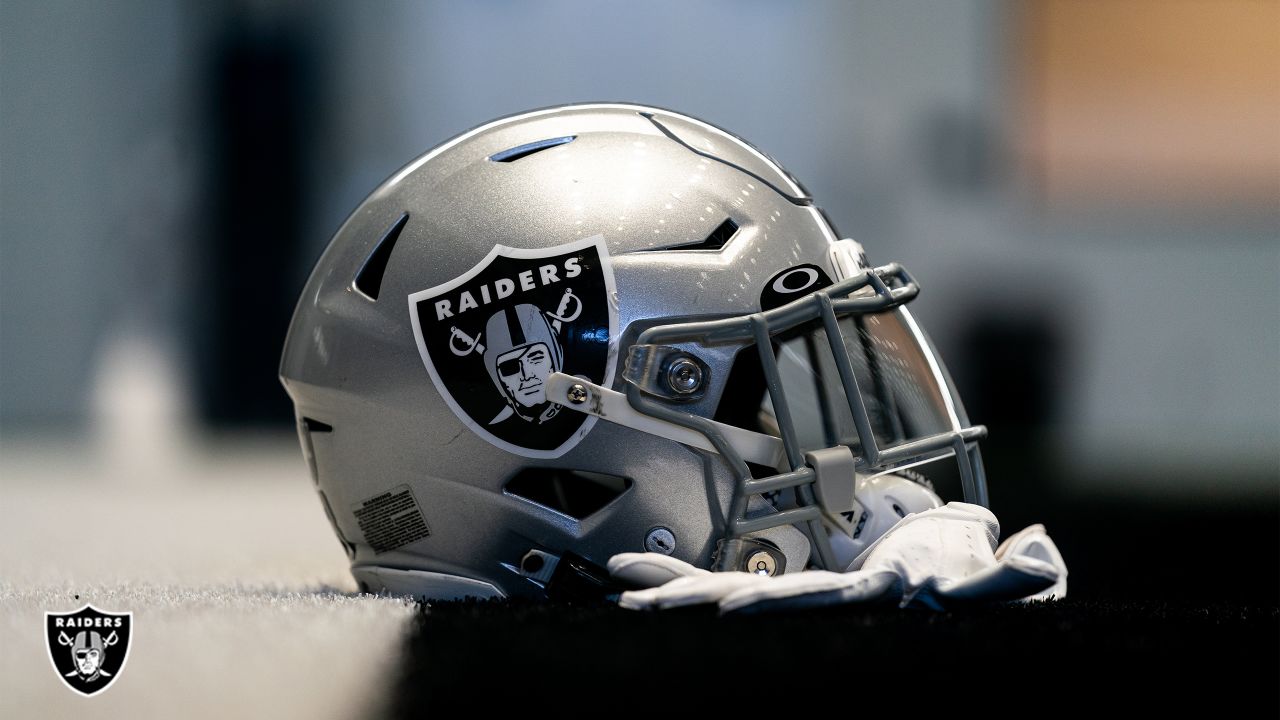 Raiders news: Darren Waller can set team reception record - Silver And  Black Pride