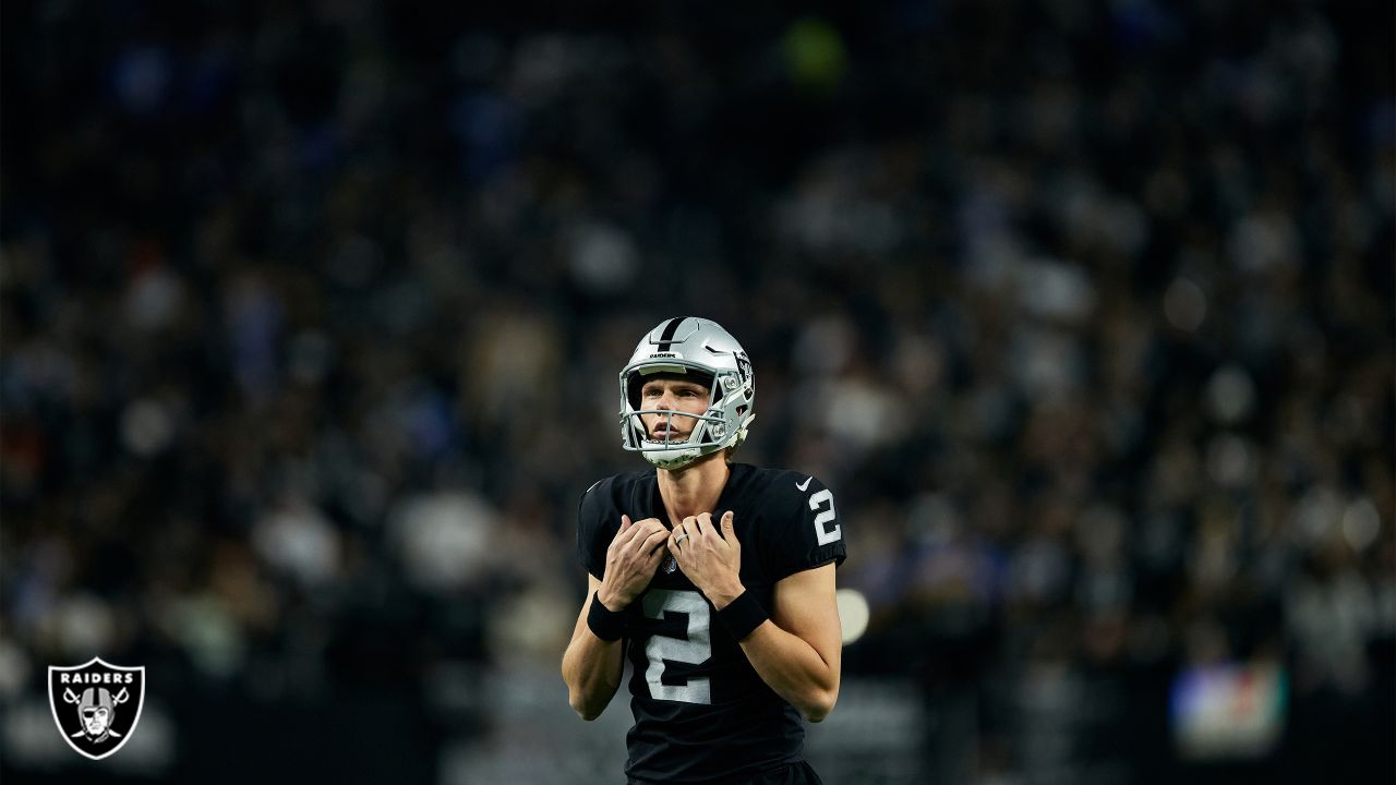 Raiders Kicker Daniel Carlson Just Crushed A 62-Yard Field Goal - The Spun:  What's Trending In The Sports World Today