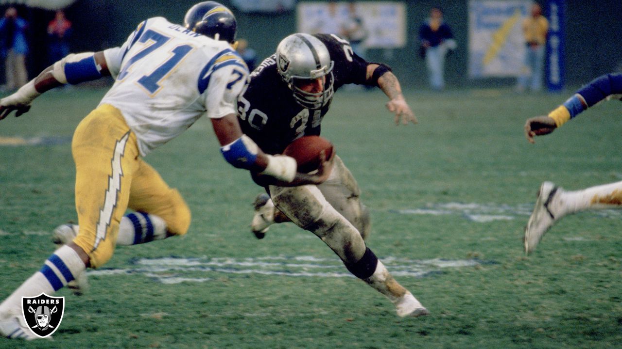 92 Mark Van Eeghen Oakland Raiders Stock Photos, High-Res Pictures