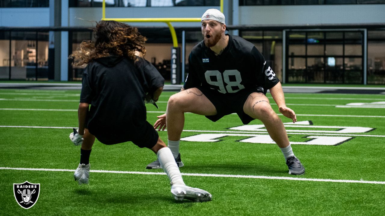 Photos: Raiders host youth for skills camp at HQ