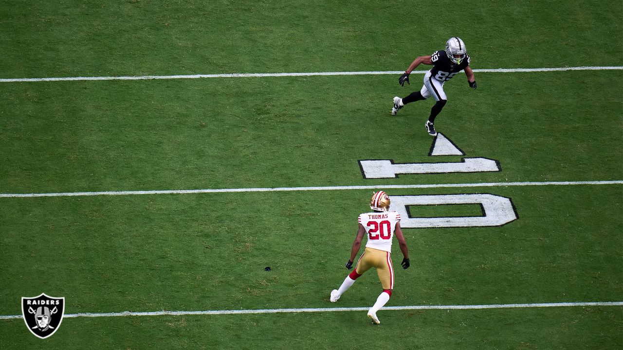 Las Vegas Raiders quarterback Chase Garbers #14 plays during a pre-season  NFL football game against the San Francisco 49ers Sunday, Aug. 13, 2023, in  Las Vegas. (AP Photo/Denis Poroy Stock Photo - Alamy