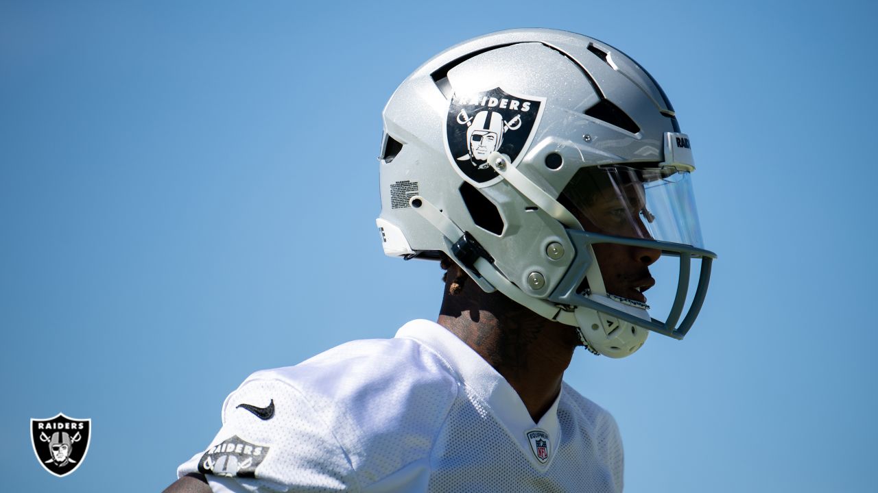 Detailed view of Las Vegas Raiders (left) and Tennessee Titans helmets  Photo via Credit: Newscom/Alamy Live News Stock Photo - Alamy