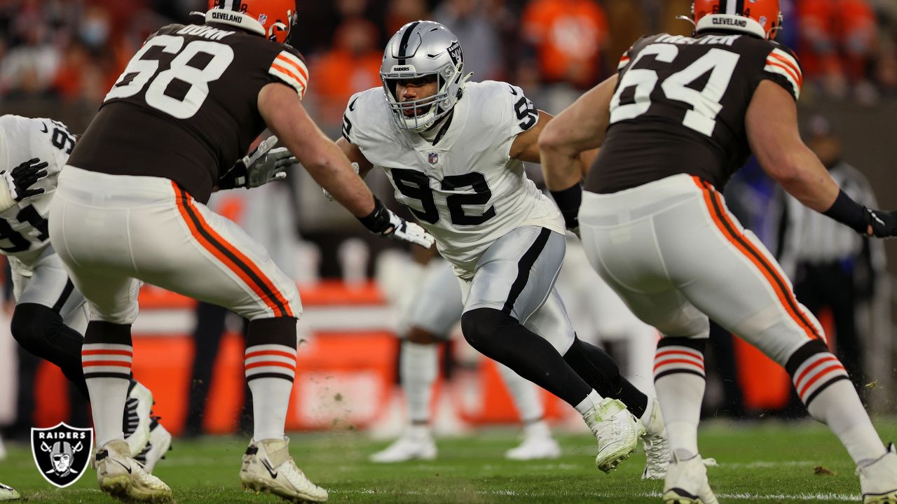 From Rehab to Pro Bowl- Raiders MVP Maxx Crosby Details his Inspirational  NFL Journey - EssentiallySports