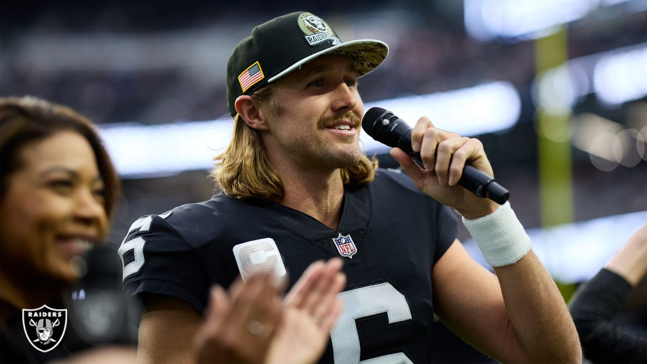 AJ Cole honored pregame for nomination as Raiders' Walter Payton Man of the  Year