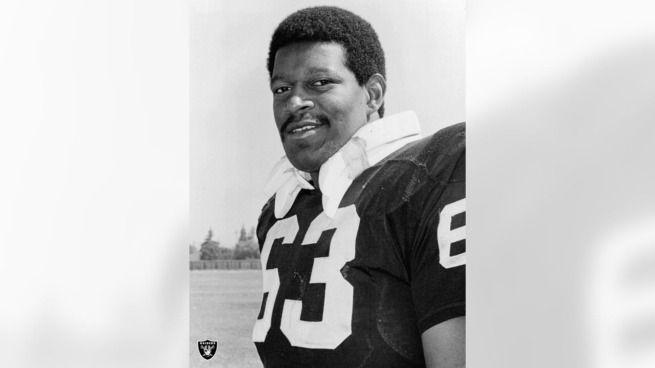 The Pick Is In: Gene Upshaw drafted No. 17 in 1968 NFL Draft