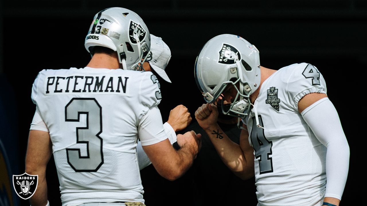 Top Shots: The 30 best photos of QB Derek Carr's 2020 season