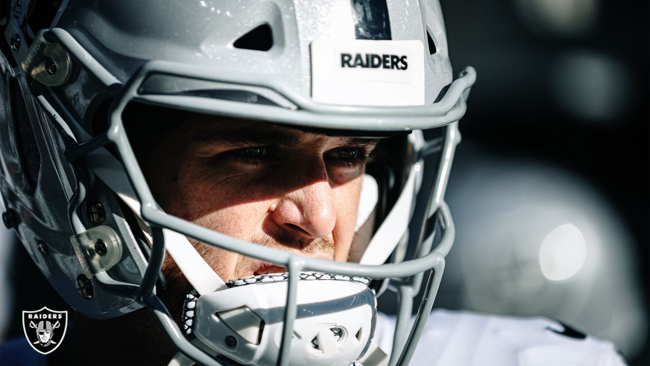 Top Shots: The 30 best photos of QB Derek Carr's 2020 season