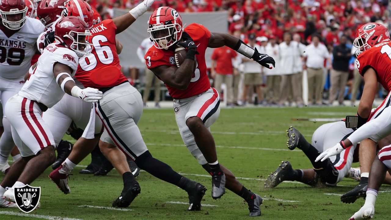 Raiders draft 2022: Running back Zamir White drafted from Georgia - Silver  And Black Pride