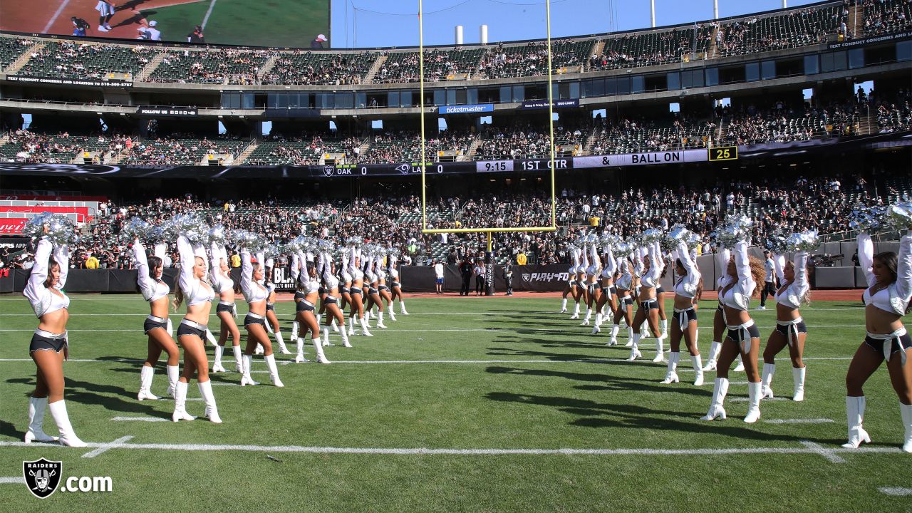 Los Angeles, USA. 18 August 2018. Oakland Raiders during the NFL Oakland Raiders  vs Los Angeles Rams at the Los Angeles Memorial Coliseum in Los Angeles, Ca  on August 18, 2018. Jevone