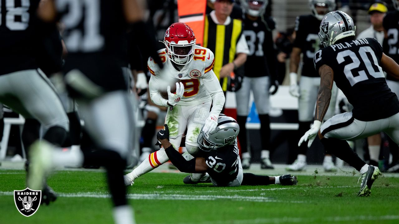 Las Vegas Raiders safety Duron Harmon (30) runs during an NFL football game  against the Los Angeles Rams, Thursday, Dec. 8, 2022, in Inglewood, Calif.  (AP Photo/Kyusung Gong Stock Photo - Alamy