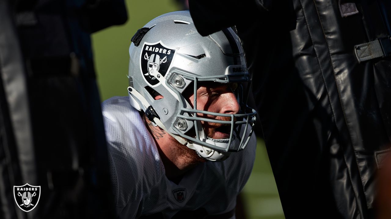 Raiders' Maxx Crosby holding free signing event in Las Vegas
