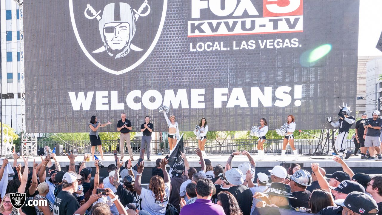 Raiders fans enjoy FOX5 Las Vegas Watch Party vs. Green Bay Packers