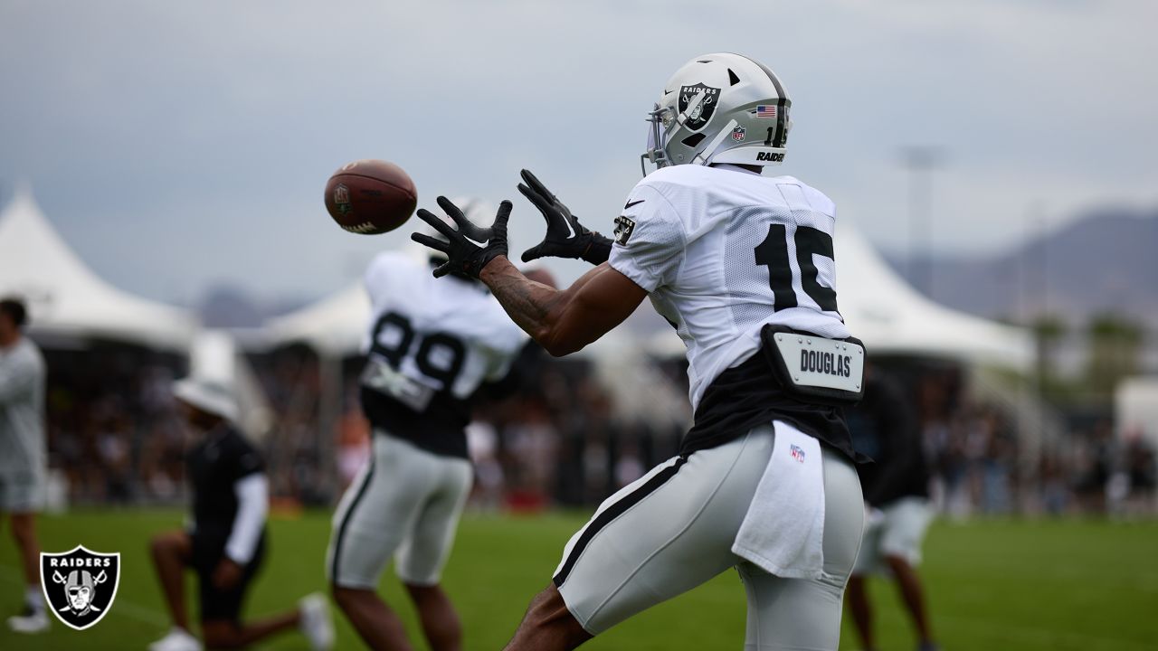 Raiders Mailbag: Who's making the most of their reps in Training Camp?