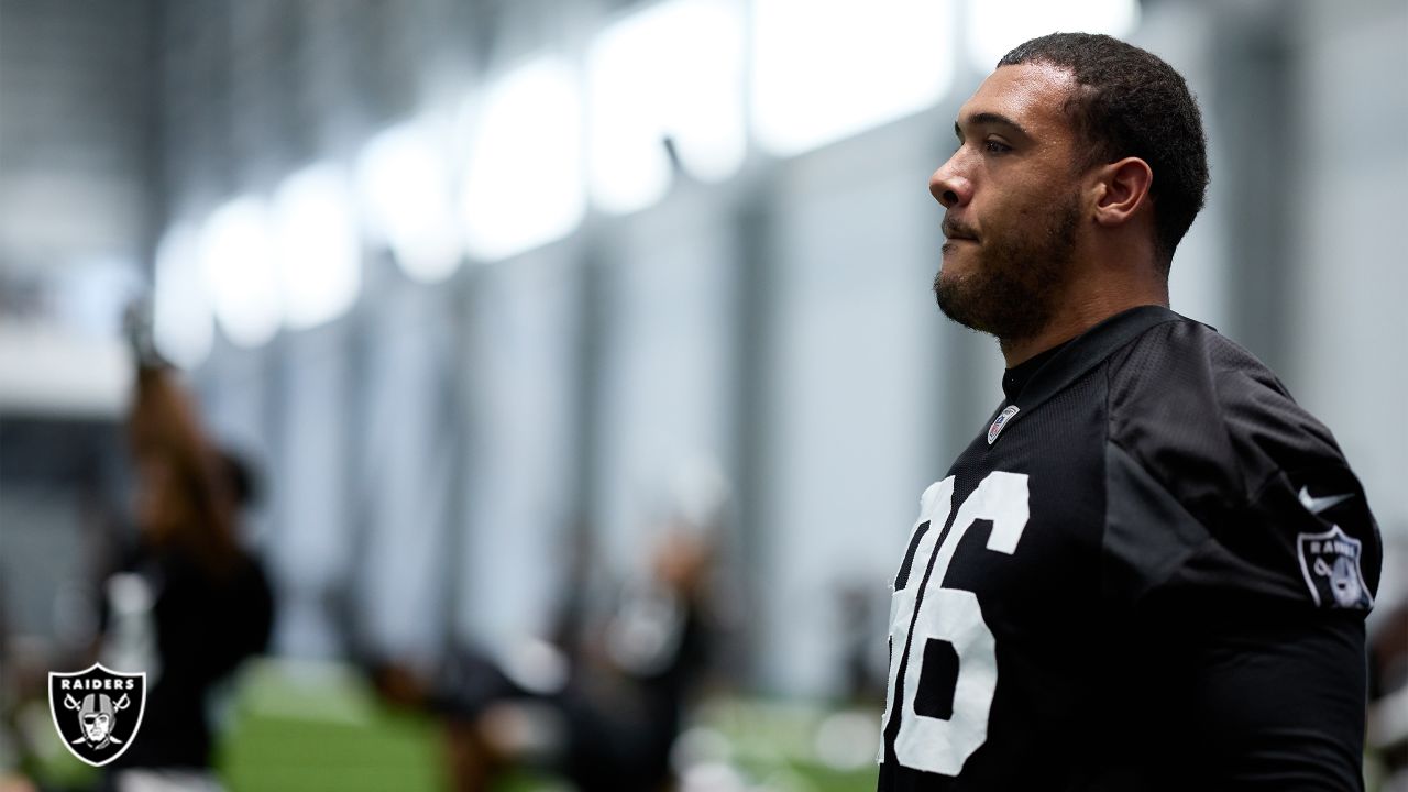 Former Raiders DE Tashawn Bower Signs Contract With Giants