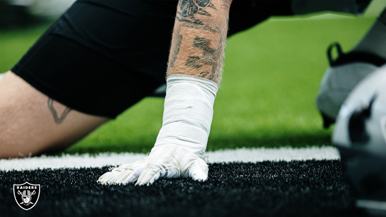 Las Vegas Raiders cornerback Trayvon Mullen (27) defends during an NFL  football game against the Cleveland Browns, Sunday, Nov. 1, 2020, in  Cleveland. The Raiders won 16-6. (AP Photo/David Richard Stock Photo - Alamy