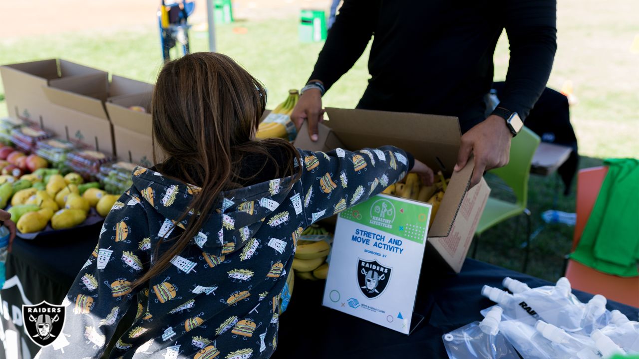 Raiders Holiday Gift Basket