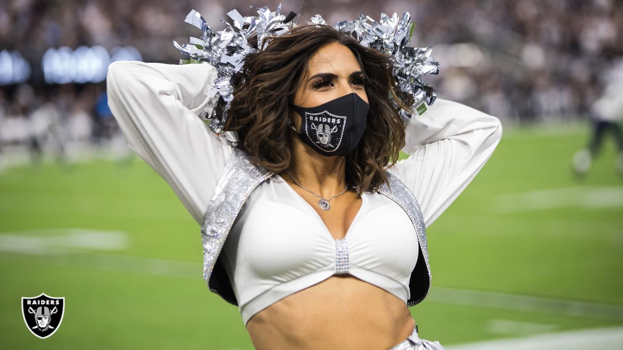 Raiderettes perform for first time at Allegiant Stadium