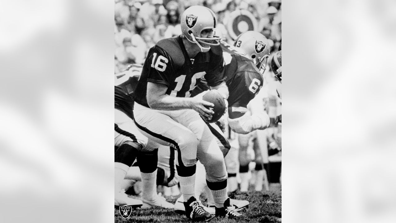 On This Date in Raiders History: George Blanda inducted into the Hall of  Fame