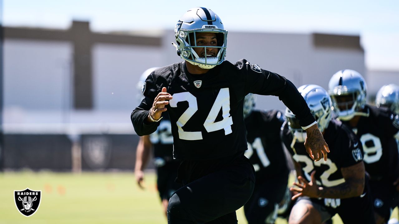 Raiders new DB coach Ron Milus got Johnathan Abram to 'turn the