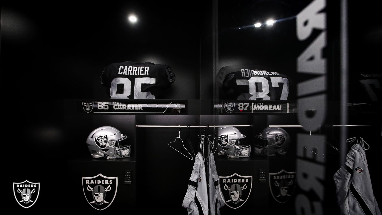 Photos: Pregame Week 2: Inside the Patriots Locker Room and Player