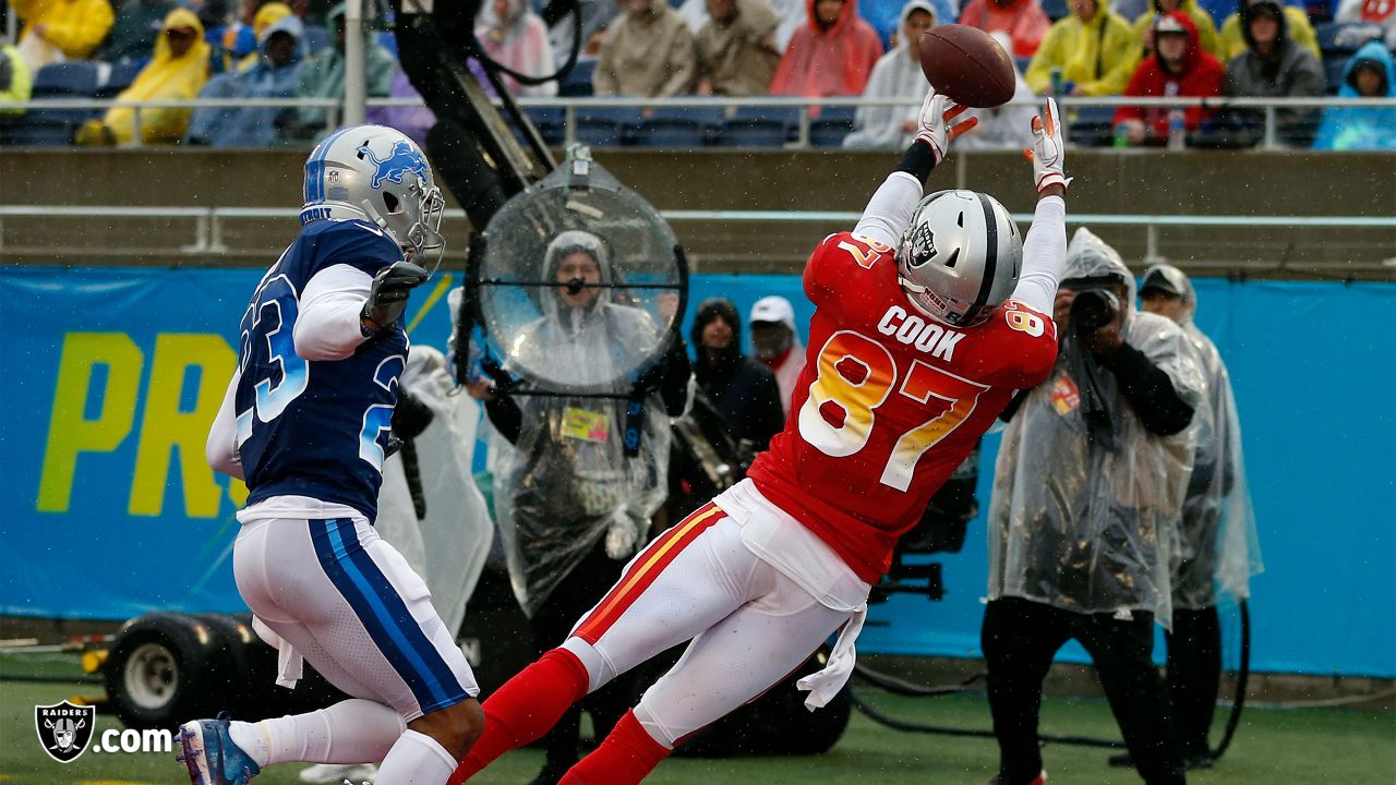 Orlando, Florida, USA. 27th Jan, 2019. AFC tight end Jared Cook (87), of  the Oakland Raiders, during the NFL Pro Bowl football game between the AFC  and the NFC at Camping World