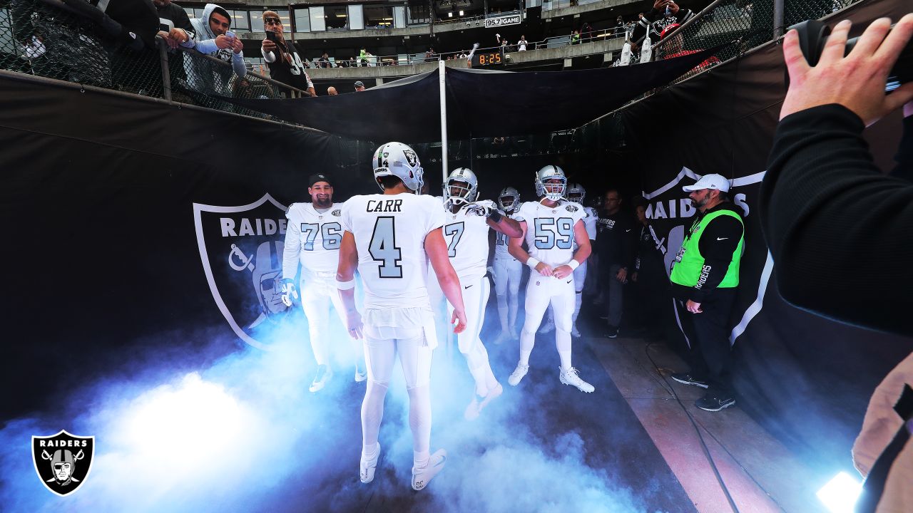 Con ajustes y en horario estelar, Chargers y Raiders se juegan su