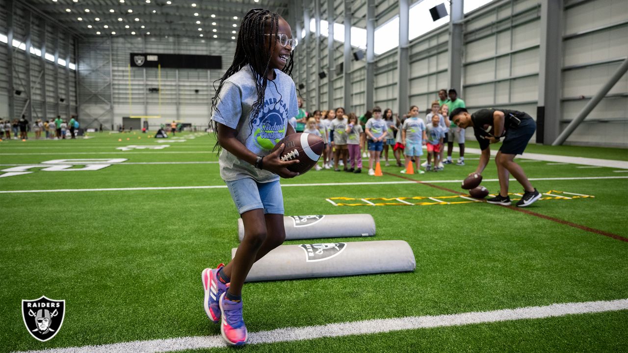 Photos: Raiders and Fanatics host Global Impact Day