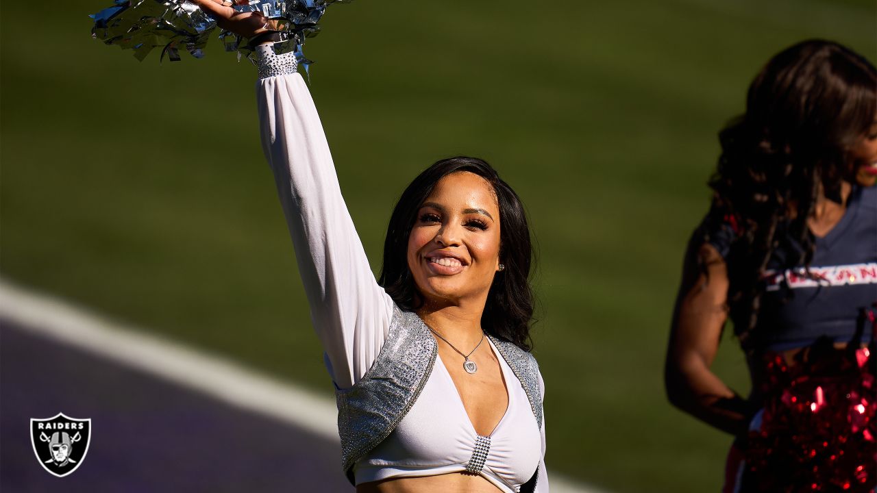 Top Shots: Raiderette Shaniah at the 2022 Pro Bowl