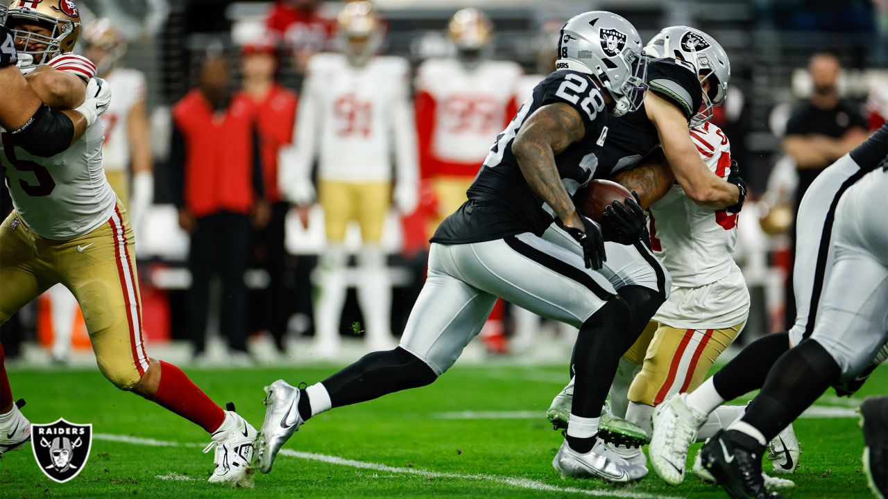 Davante Adams Signed 16x20 Los Vegas Raiders Black Jersey Photo BAS ITP