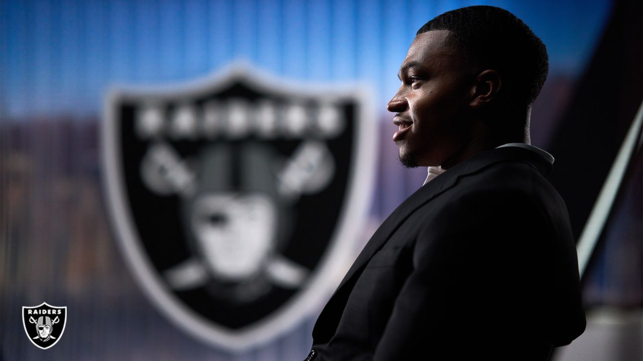 Las Vegas Raiders sign first-round draft pick, defensive end Tyree Wilson -  The San Diego Union-Tribune