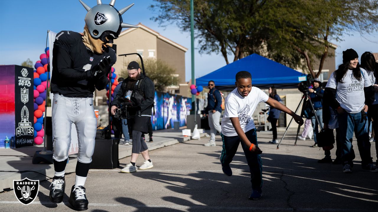 Raiders take part in Pro Bowl Legacy Event