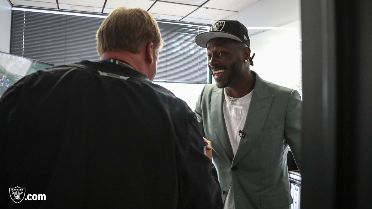 Alameda, United States. 13th Mar, 2019. Mar 13, 2019; Alameda, CA, USA;  Oakland Raiders receiver Antonio Brown is introduced at a press conference  at the Raiders practice facility. From right: Raiders coach