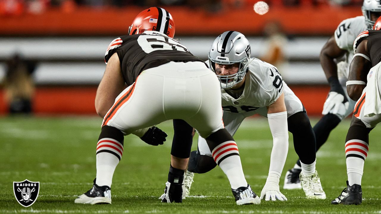 Raiders defensive end Maxx Crosby (98) poses during the second half of an  NFL football game aga …