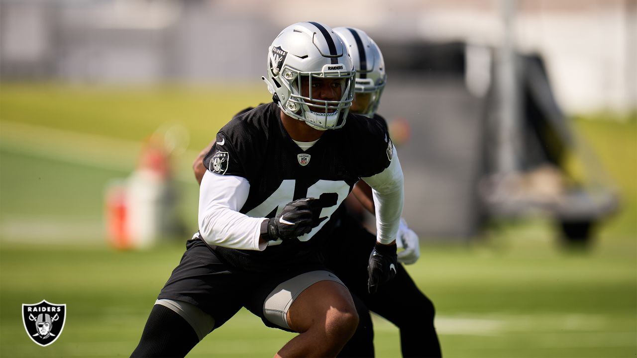 Raiders OTAs: Brown, Deablo Rotating Next to Denzel Perryman