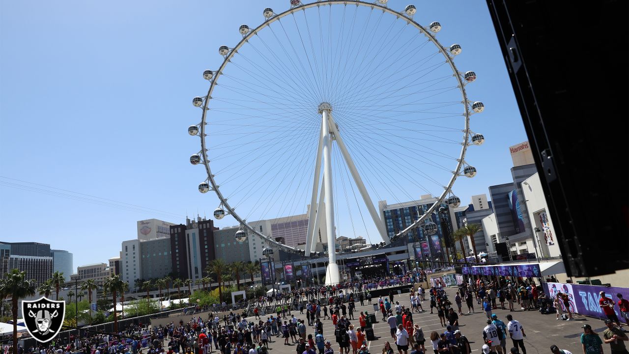 Behind the scenes in Las Vegas for the 2022 NFL Draft