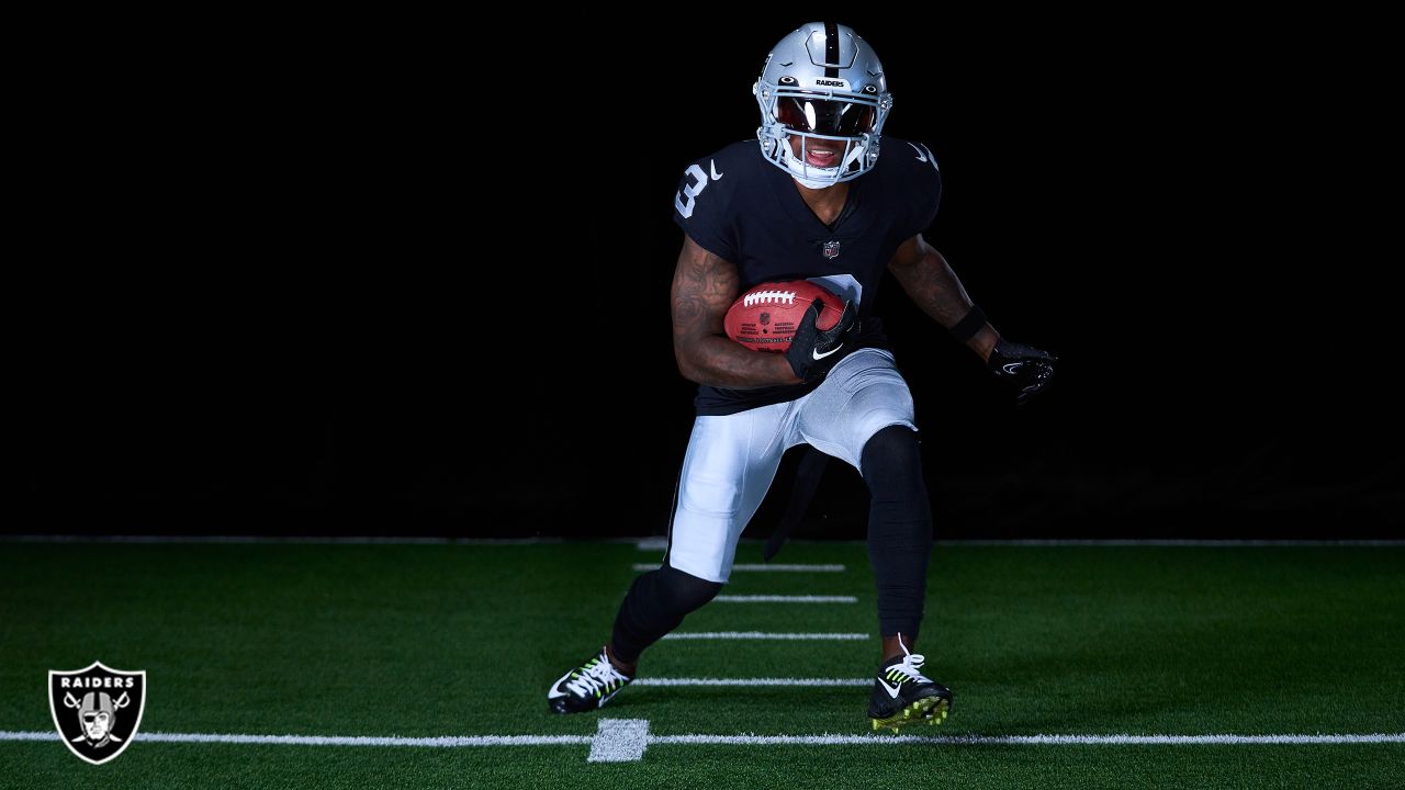 Las Vegas Raiders Need All Black Uniforms