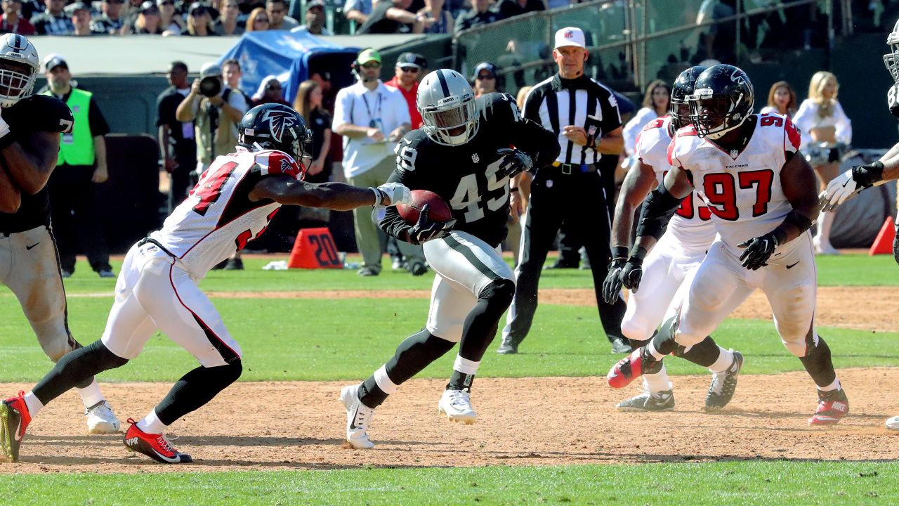 Oakland Raiders running back Jamize Olawale (49) rushes against