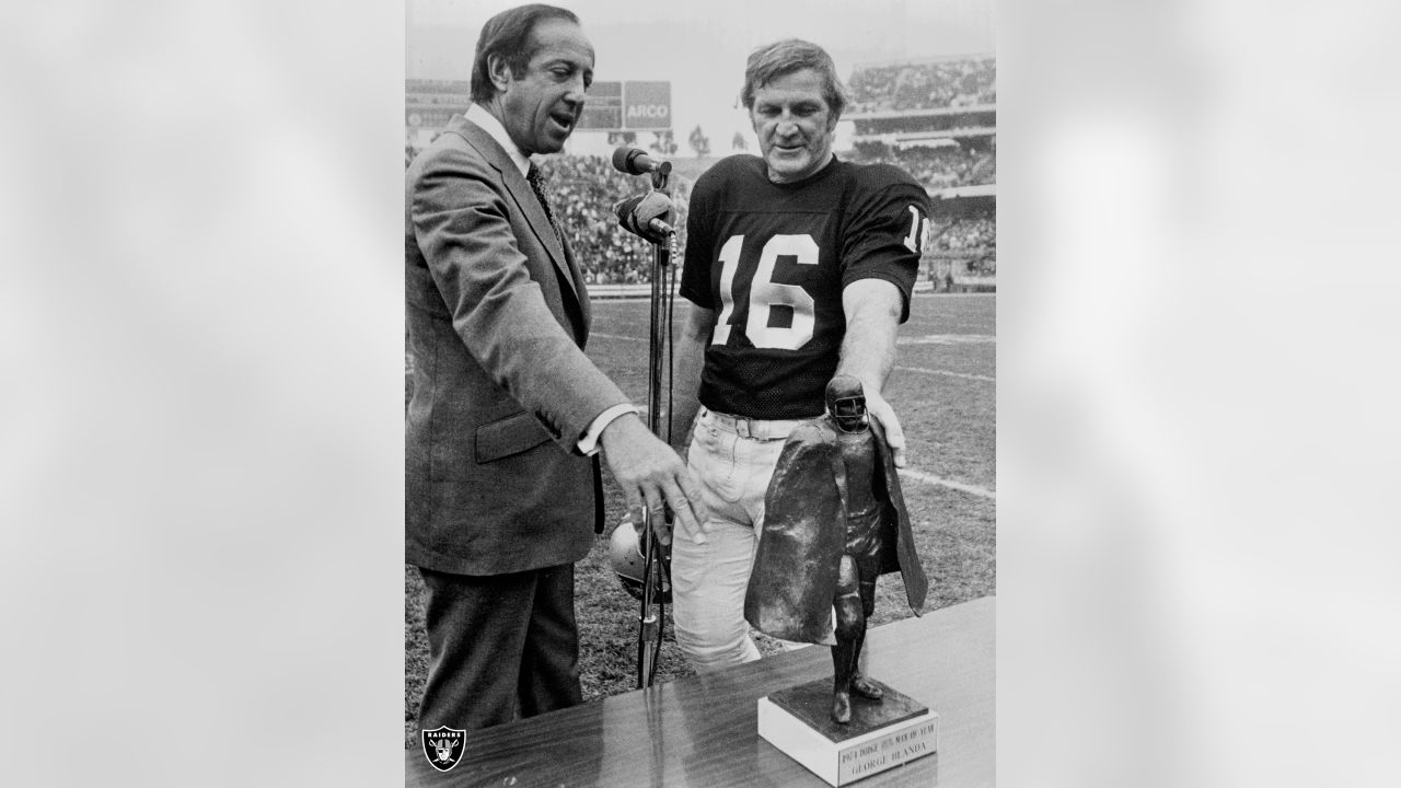 Raiders Hall of Fame QB George Blanda dies at 83 - The San Diego  Union-Tribune