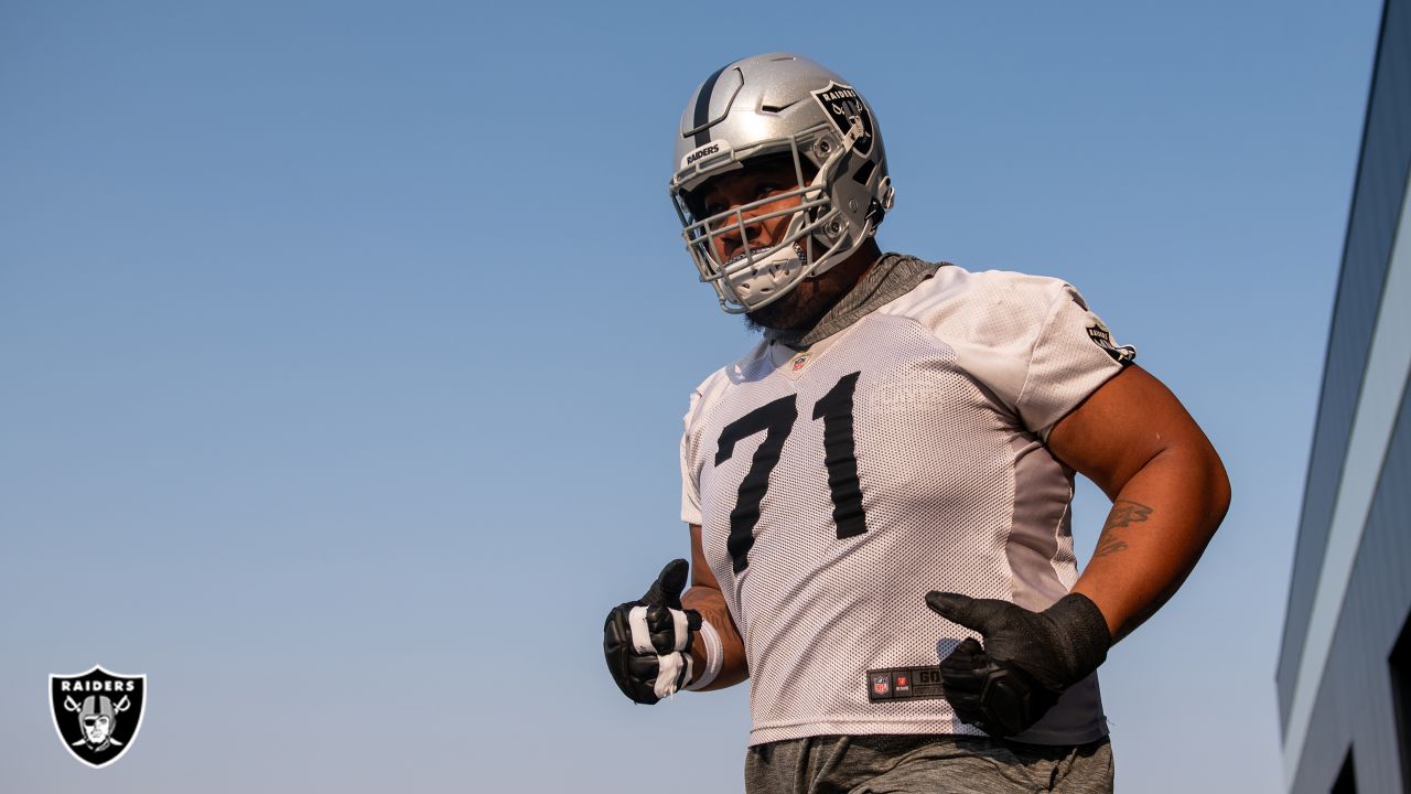 Raiders LT Kolton Miller excited about cohesion on offensive line