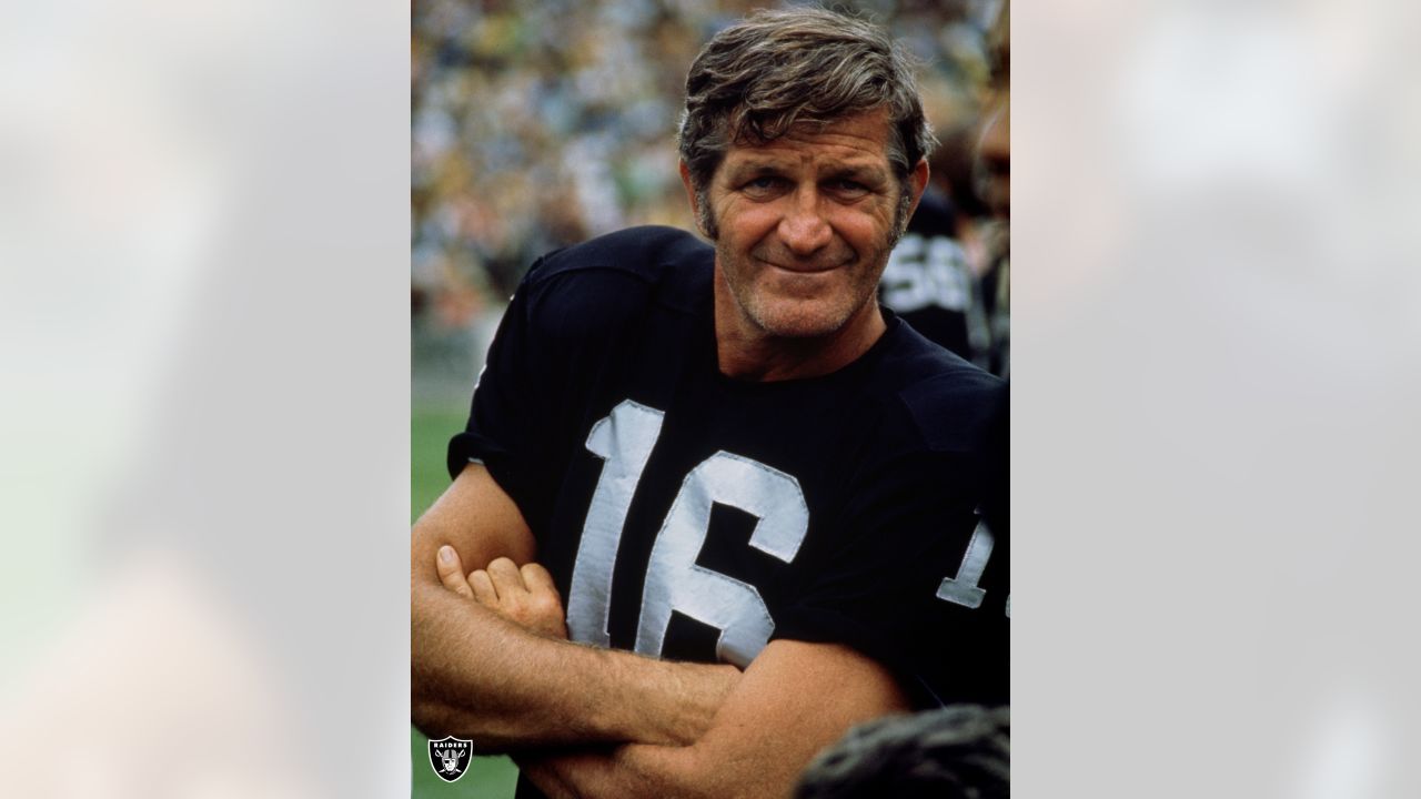 Only one George Blanda. QB. Kicker. 26 seasons to age 46. Al brought him  out of retirement. HOF. : r/raiders