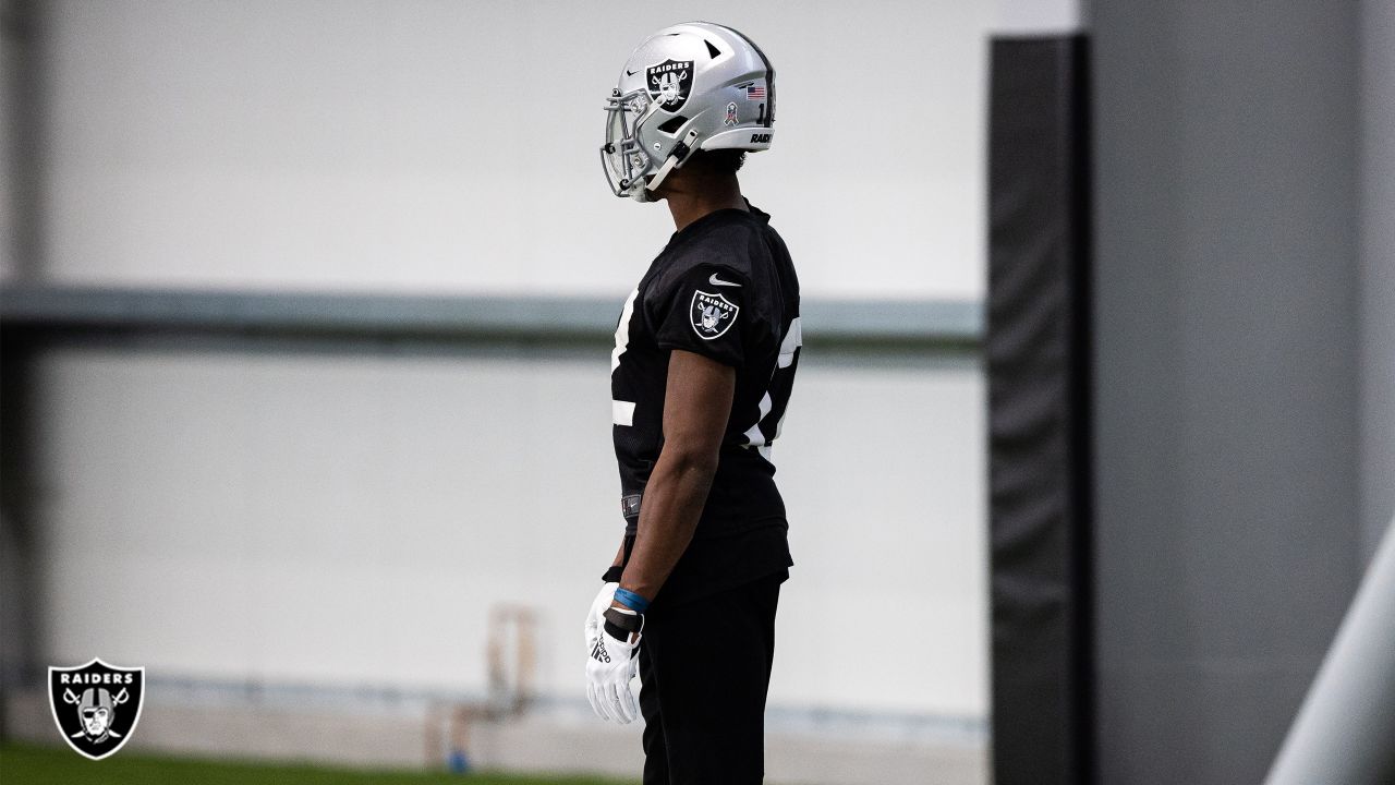 FOCO Las Vegas Raiders 6 Helmet Bank